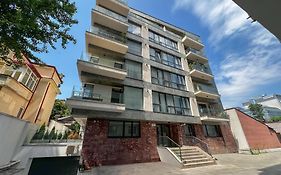 Uphome Suites